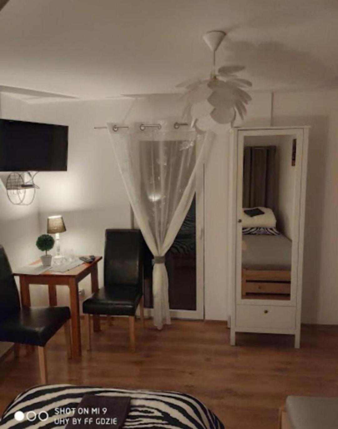 Apartamenty Pod Sosnami Ostroda Miedzylesie 6Os Room photo
